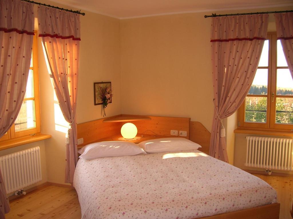 Agritur Maso San Bartolomeo Βίλα Romeno Δωμάτιο φωτογραφία